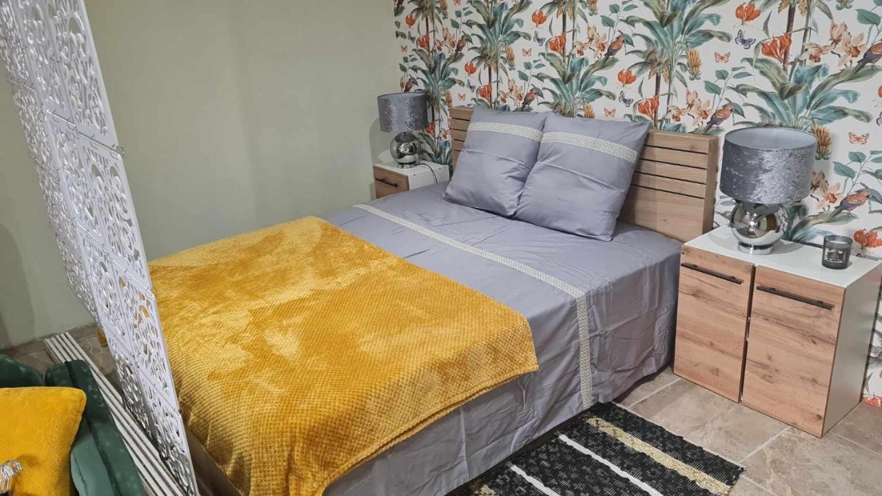 Chez Karine - Appartement Lédenon Eksteriør billede