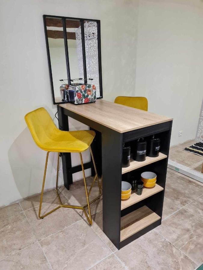 Chez Karine - Appartement Lédenon Eksteriør billede